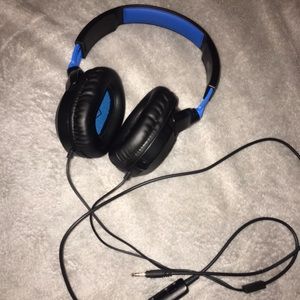PS4 headset